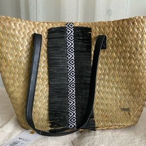 BNWT Roxy straw beach bag